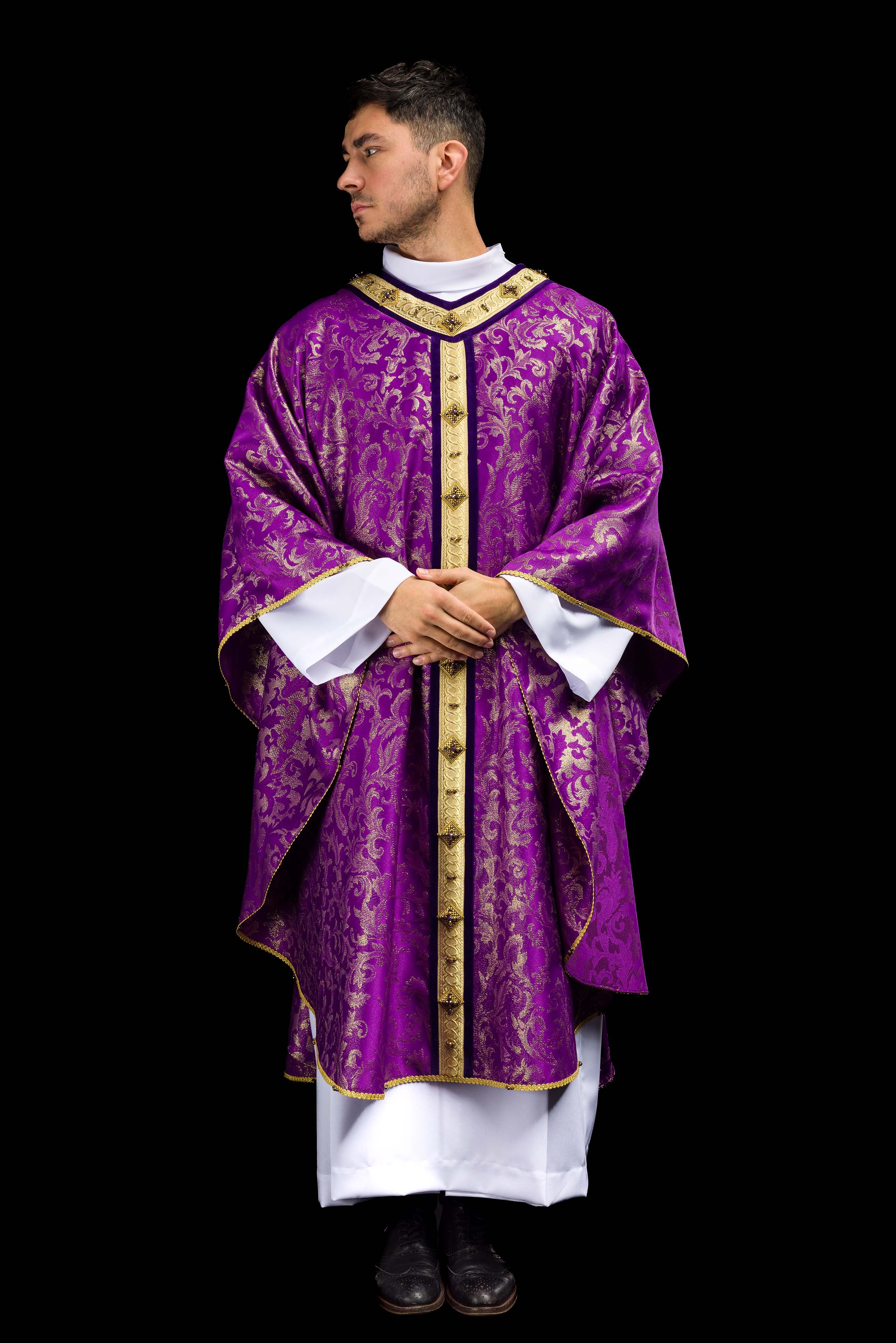 Ručne vyrobený ornát s prírodnými kameňmi Handmade 7003