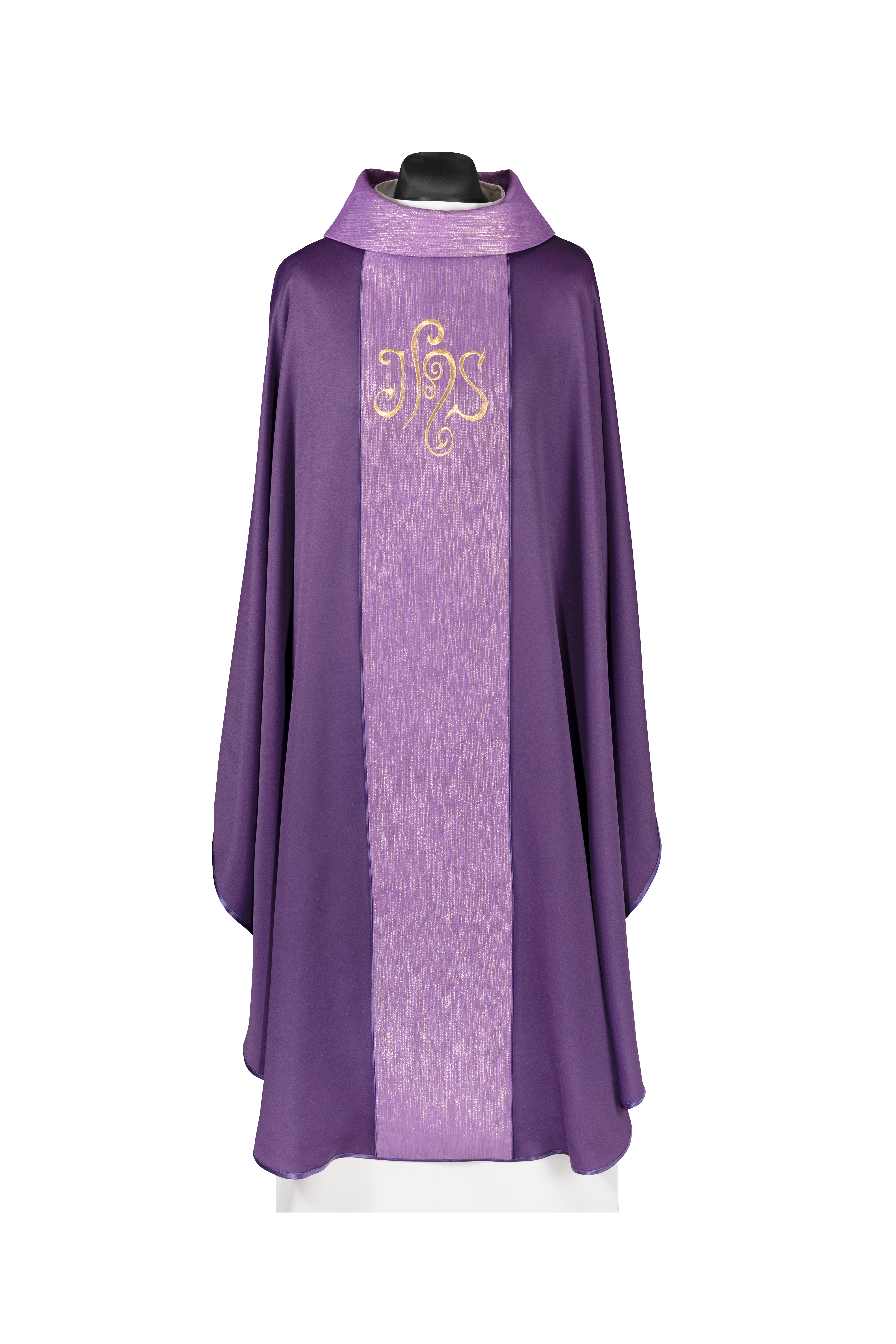 Fioletowy ornat zdobiony pasem i haftem IHS - ORNATY.PL