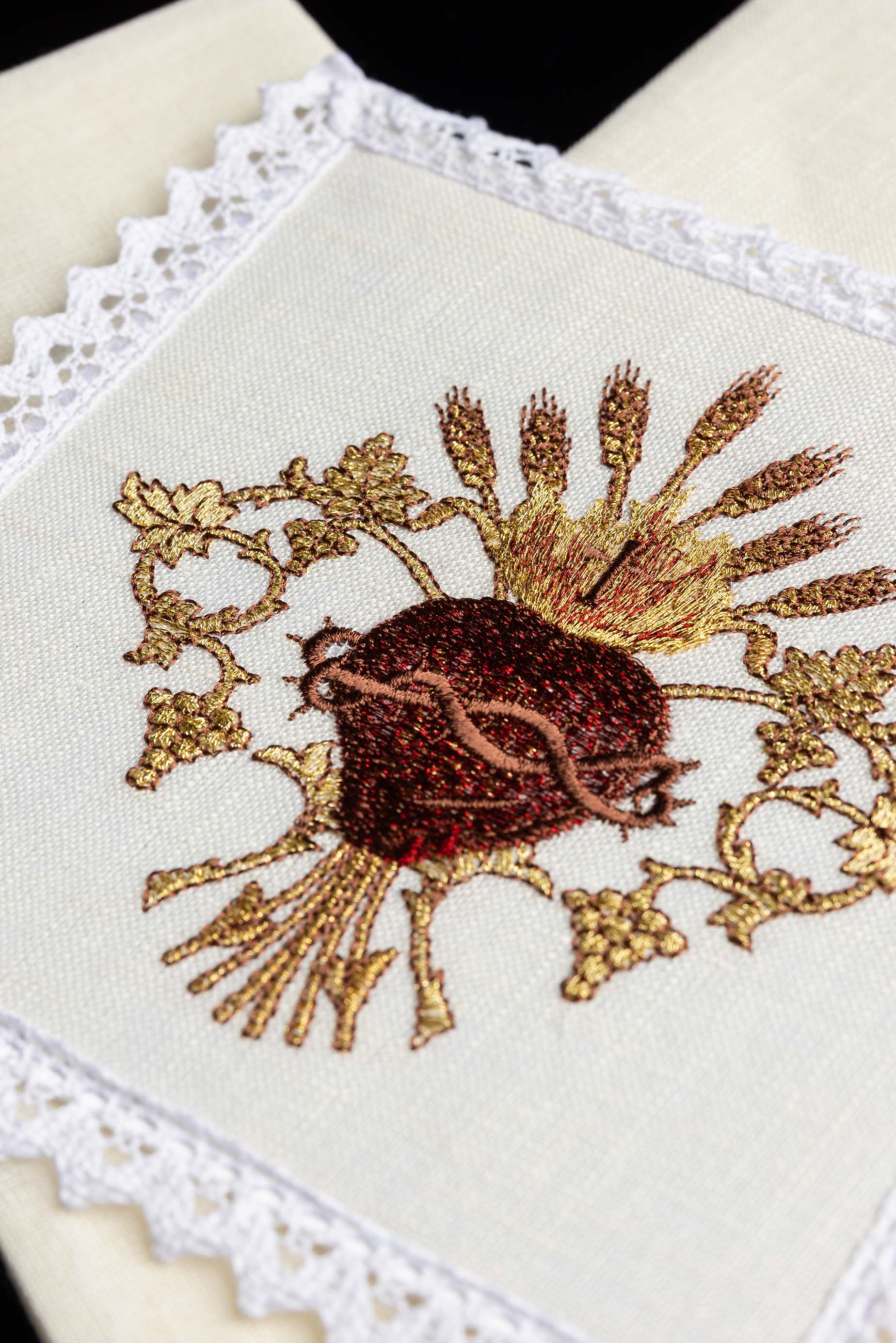 Bielizna kielichowa lniana haftowana Kielich - ORNATY.PL