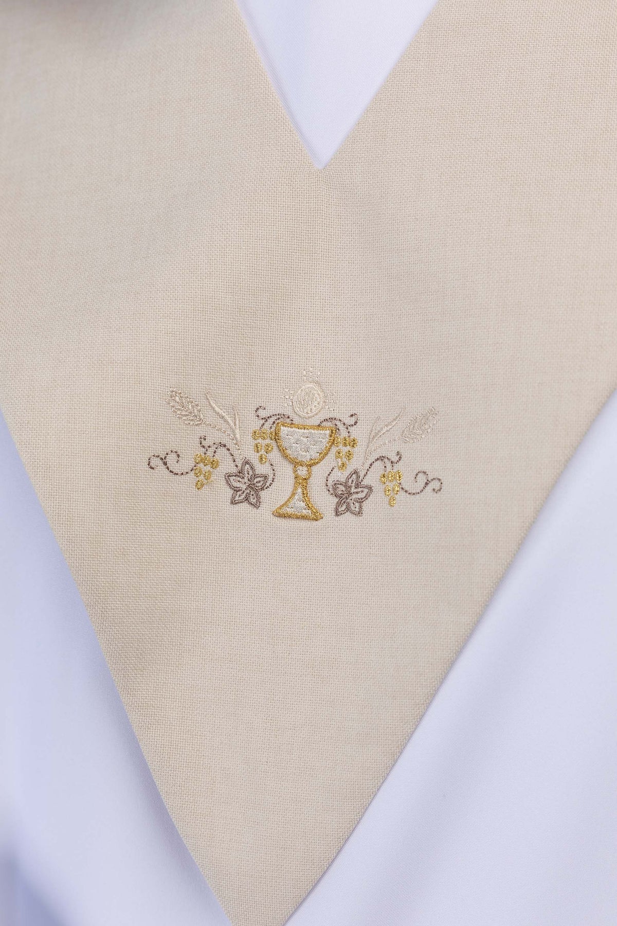 Lektorský palius ecru s výšivkou eucharistického kalicha