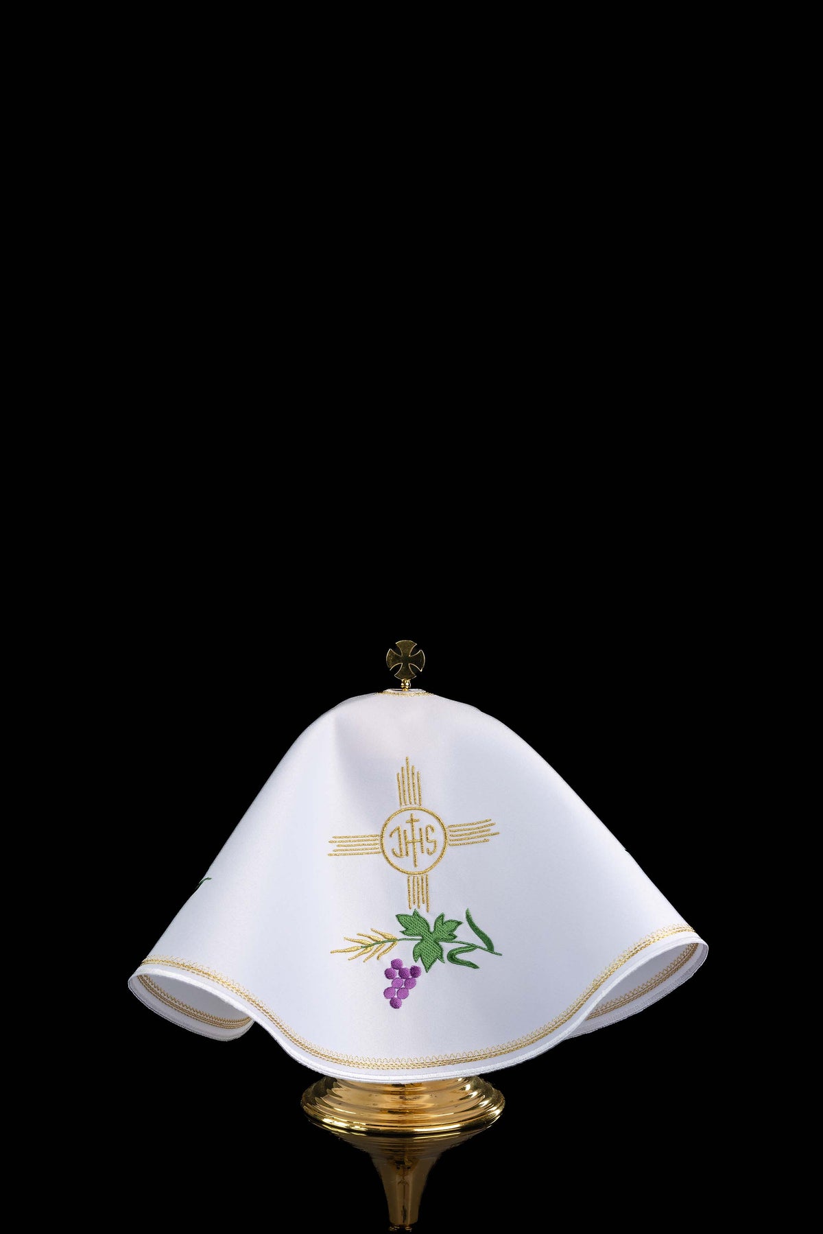 Okrúhly závoj na cibórium s výšivkou IHS a eucharistickým motívom