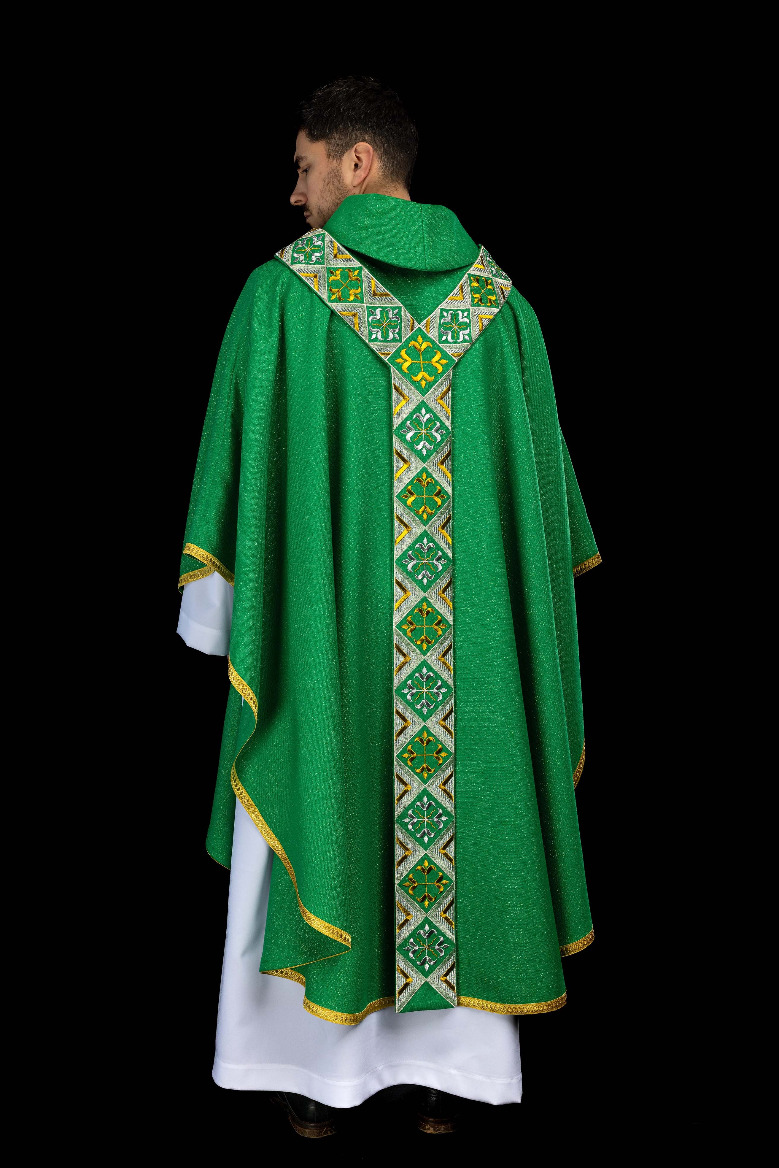 Haftowany pas na ornat w zestawie z ornatem zielony - ORNATY.PL