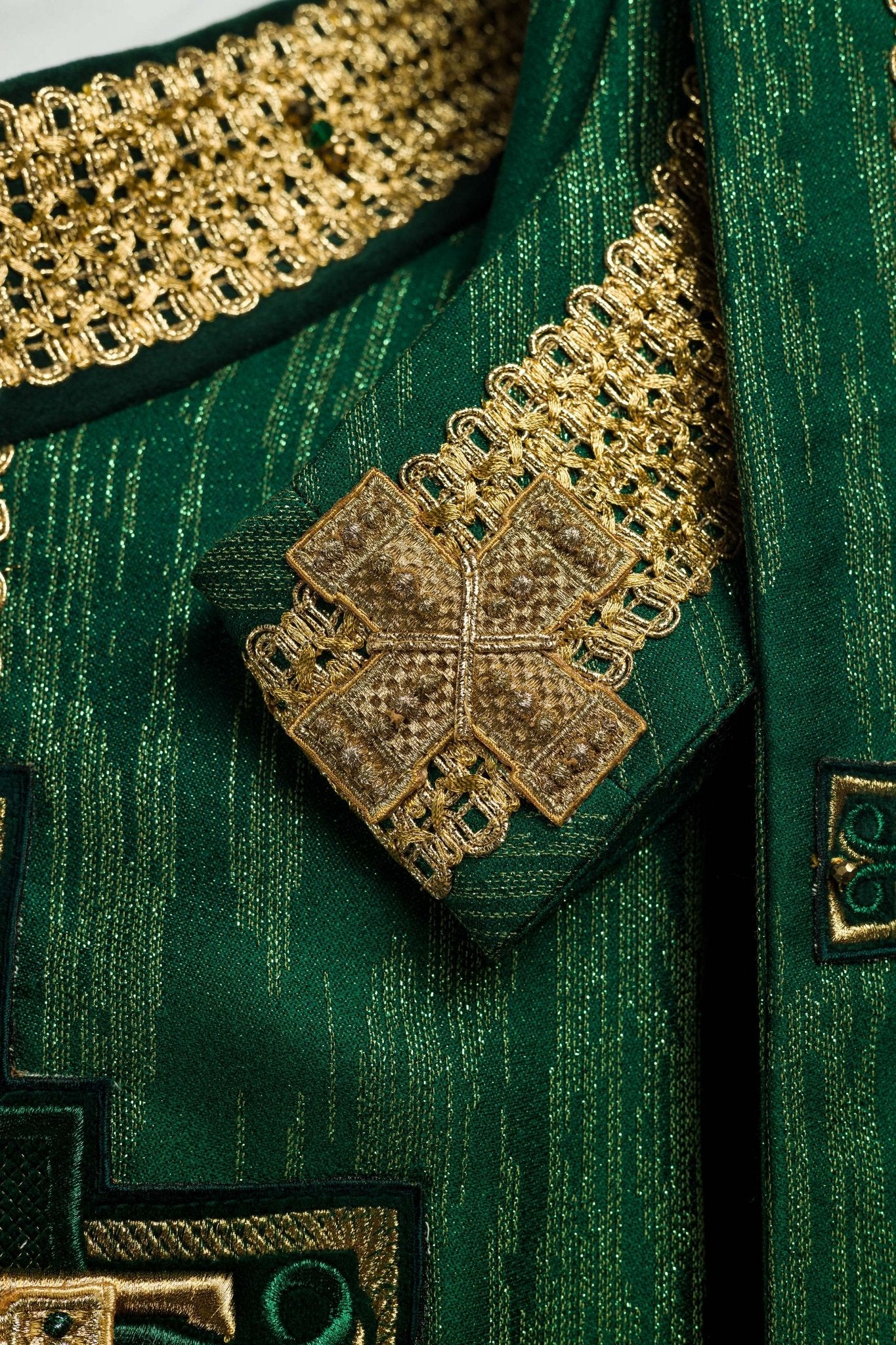 Ręcznie wykonany ornat z naturalnymi kamieniami Handmade 7015 Zielony