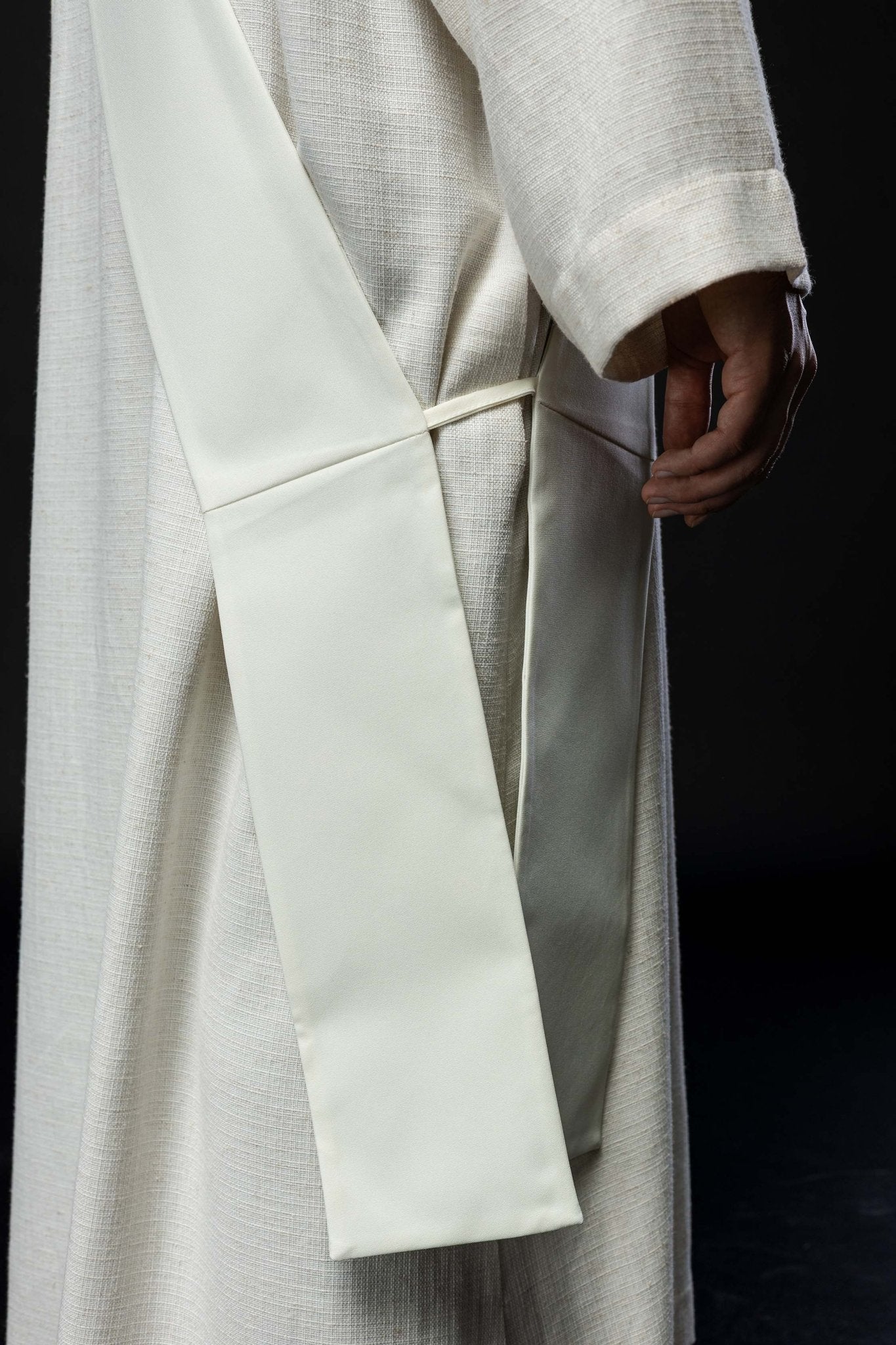 Stuła Diakońska haftowana IHS z Krzyżem