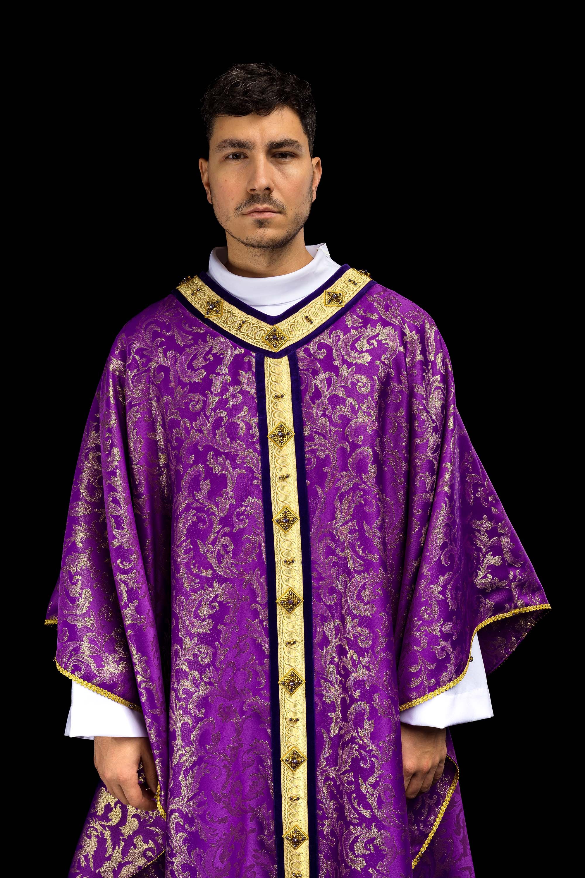 Ručne vyrobený ornát s prírodnými kameňmi Handmade 7003