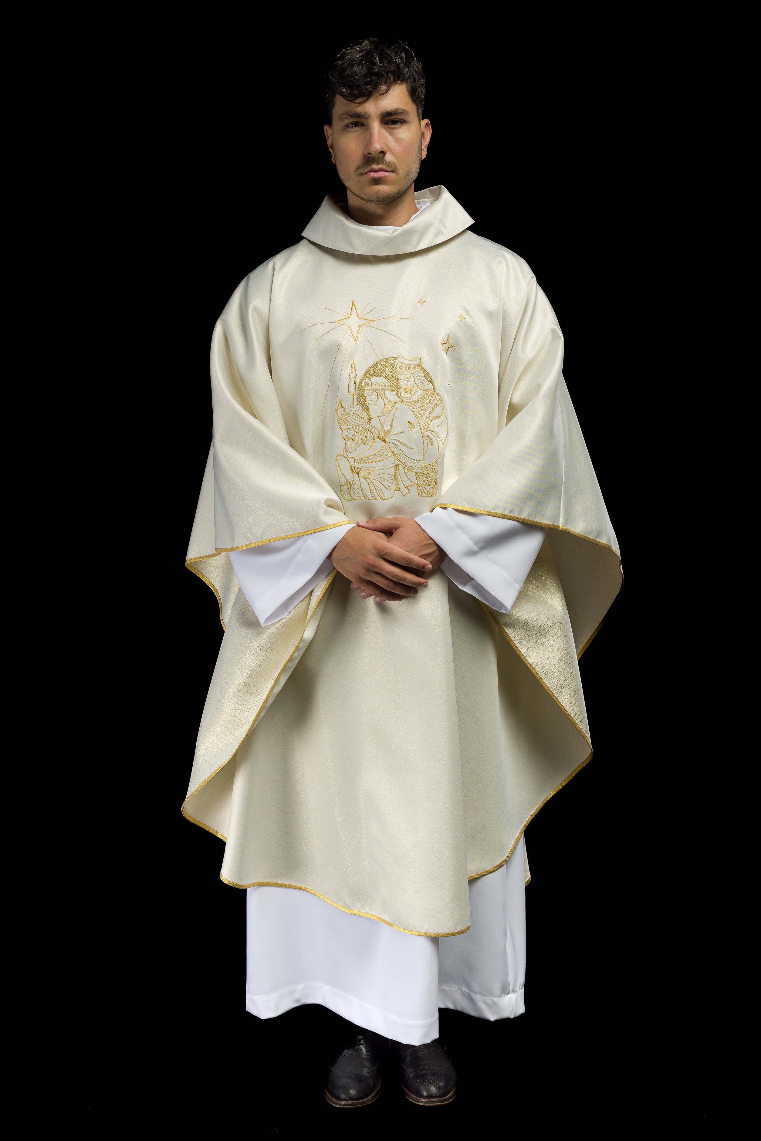 Ornat błyszczący z złotym haftem i wizerunkiem Trzech Króli - ORNATY.PL