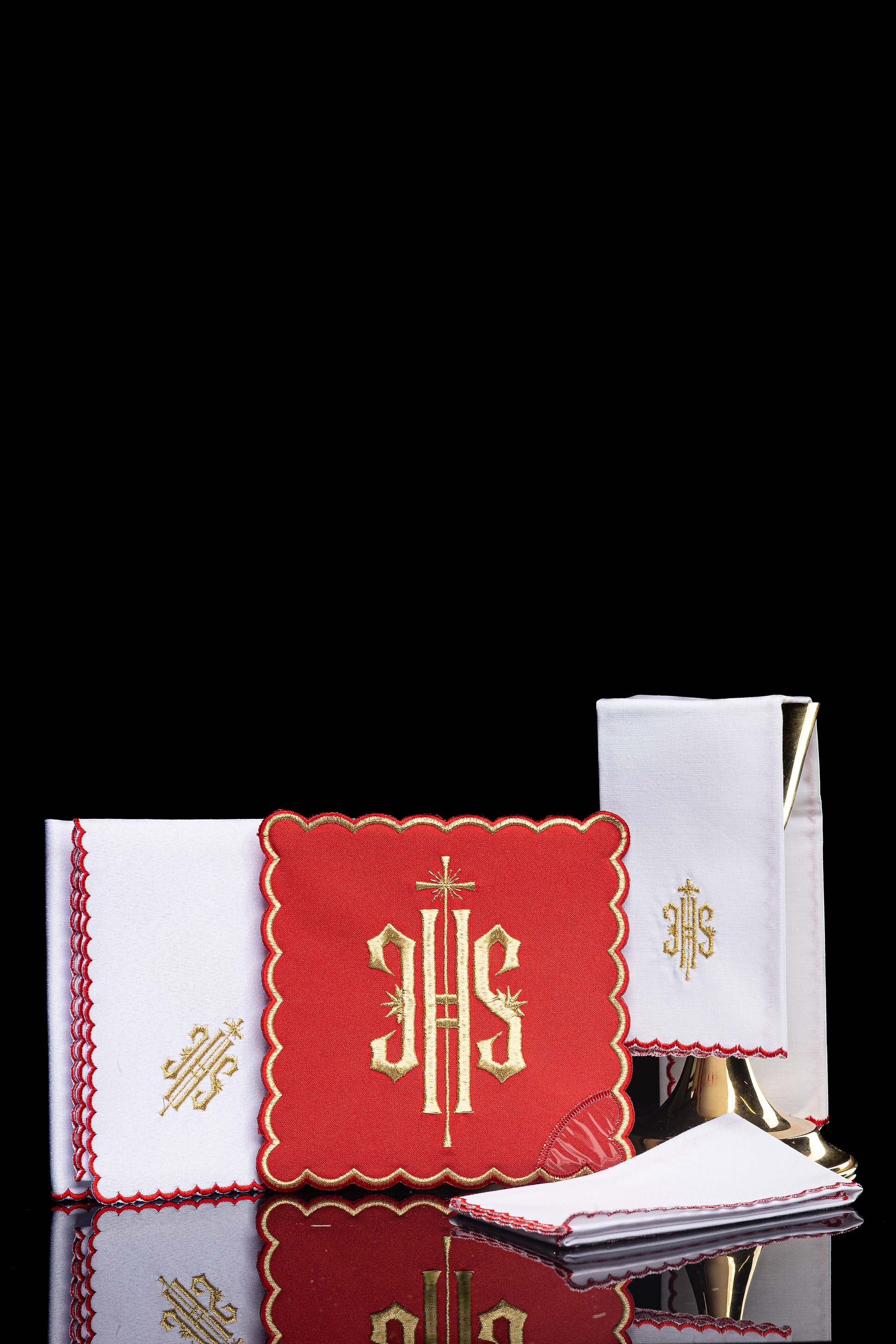 Komplet Kielichowy Haftowany IHS Czerwony