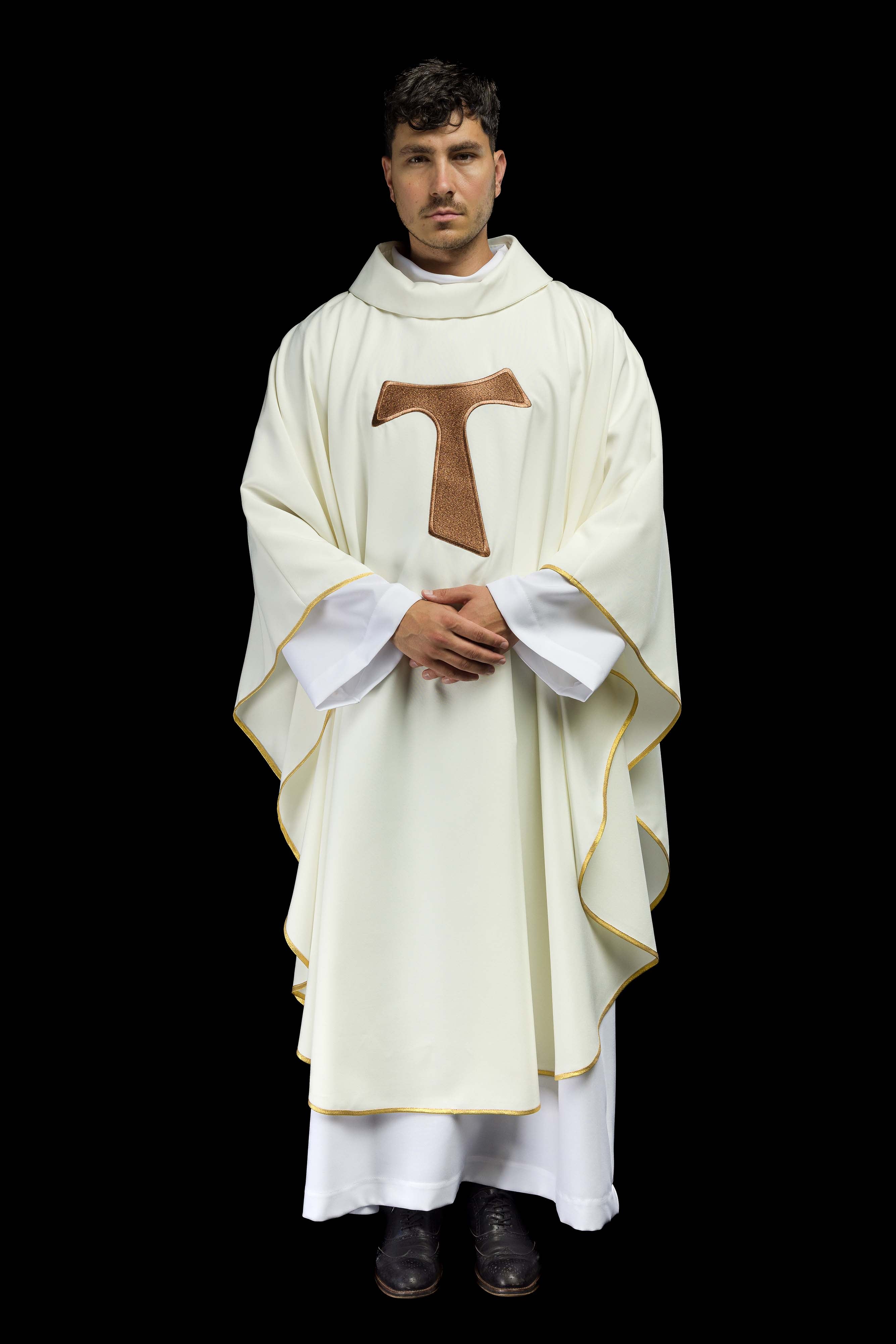 Ornat liturgiczny z franciszkańskim krzyżem - ORNATY.PL