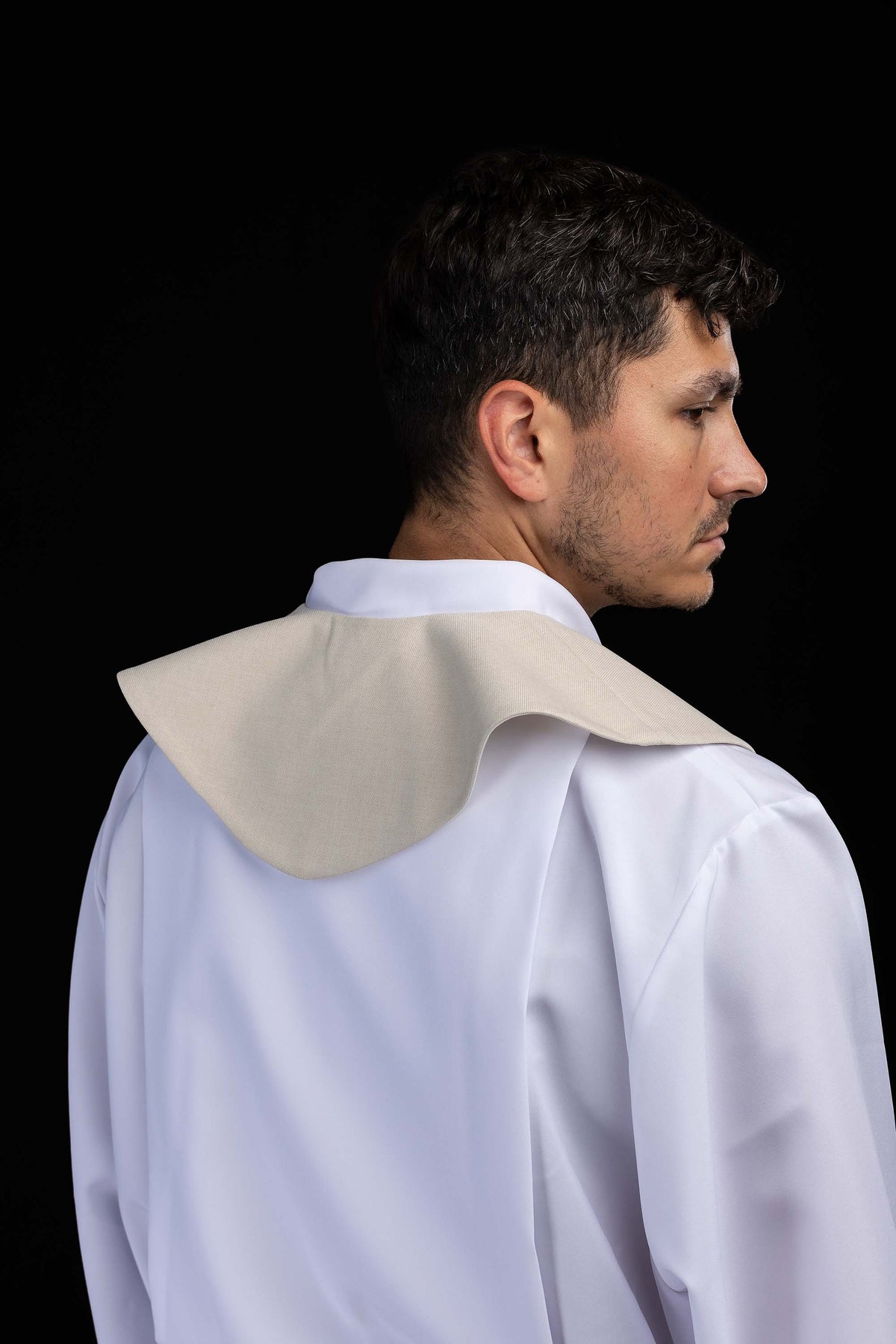 Lektorský palius ecru s výšivkou eucharistického kalicha
