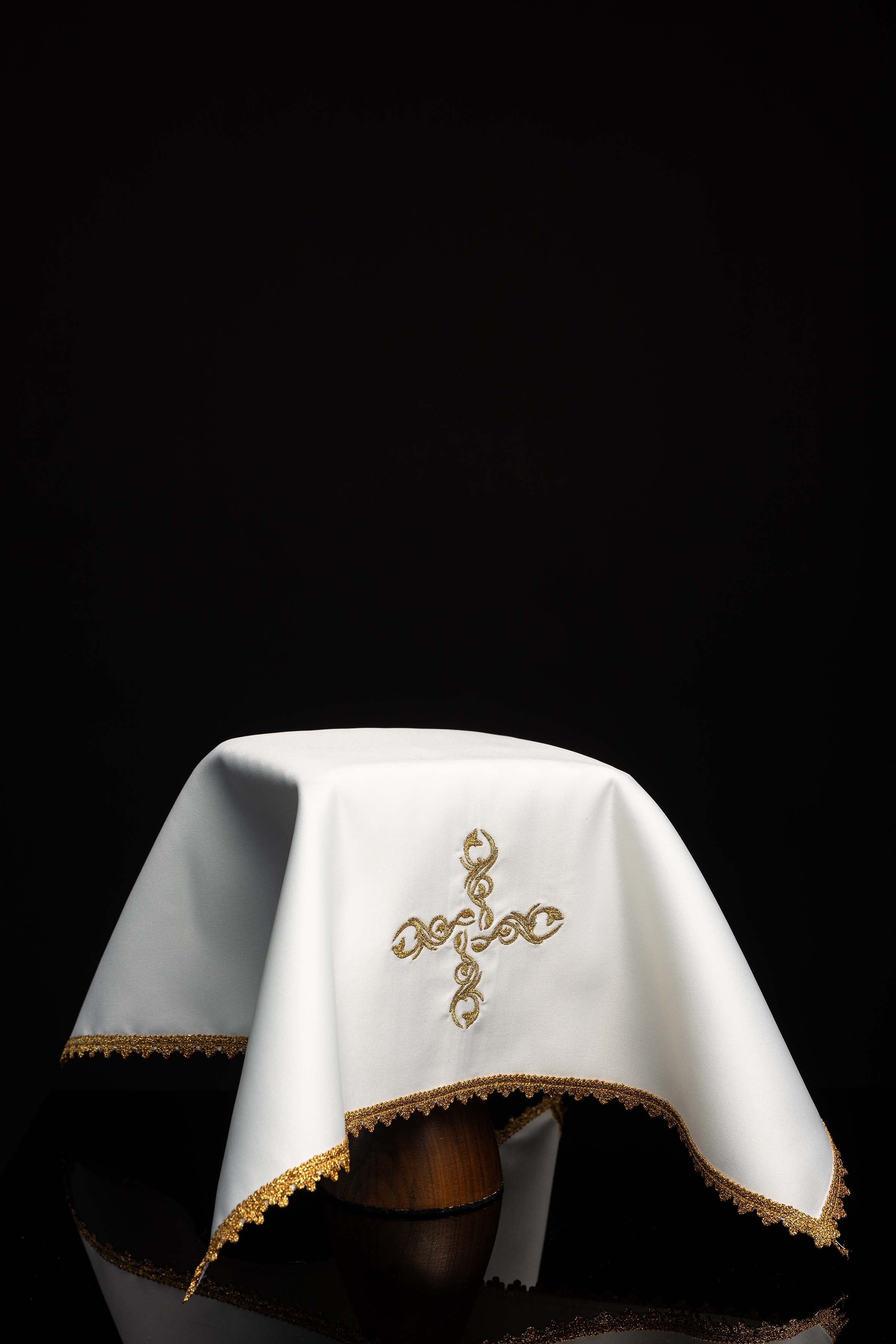 Sada závojov na kalich v štyroch liturgických farbách