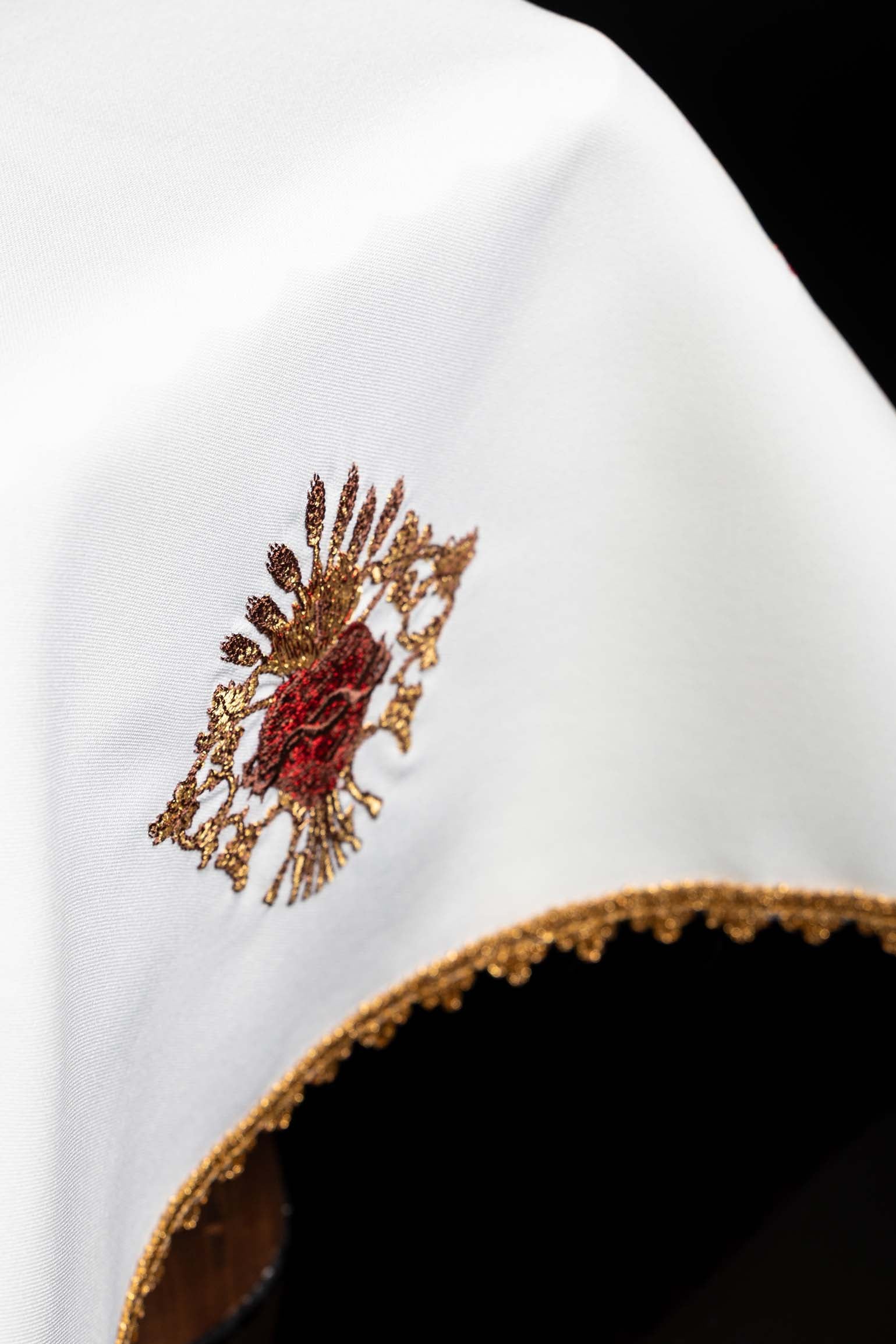 Závoj na kalich so symbolom Srdca Pána Ježiša