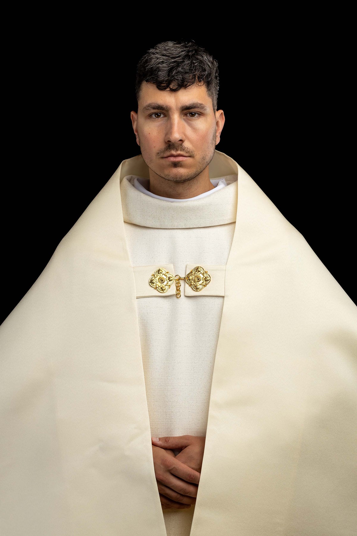 Vyšívaný liturgický závoj IHS