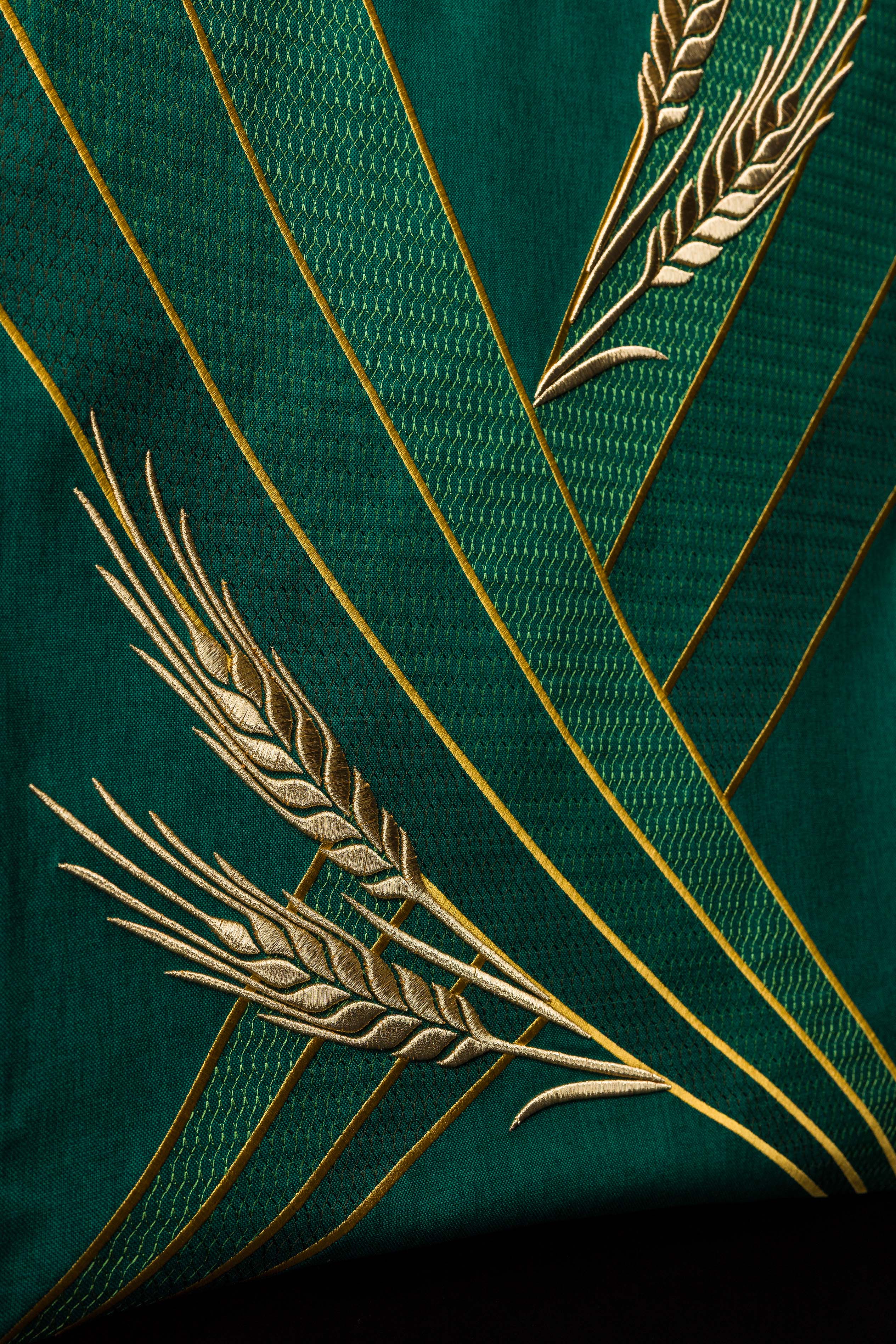 Serweta na lektorium z haftem PAX zielona - ORNATY.PL